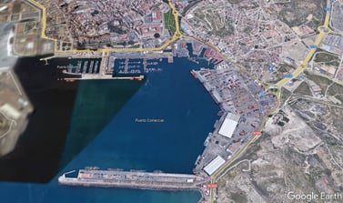 Ilustración 9. Se observa sobre el margen derecho la Terminal de Santa Lucía Puerto de Cartagena. Imagen extraída de Google Earth. (1)