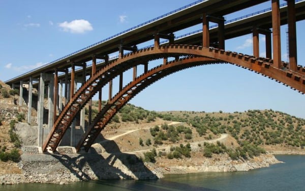 Resultado de imagen de arcos de un puente