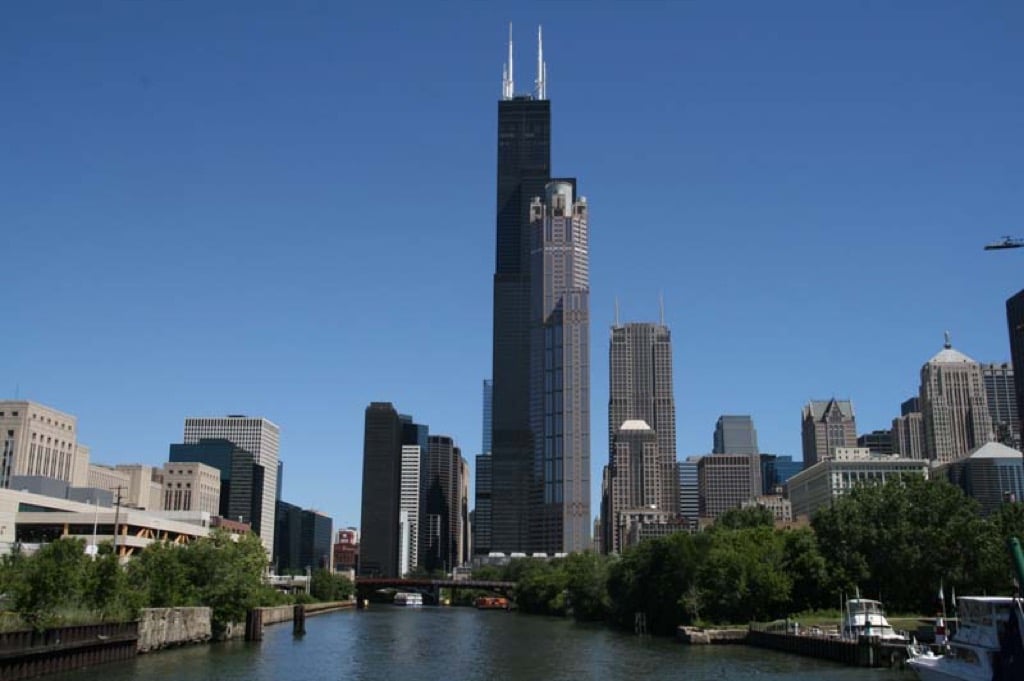 Willis tower. Уиллис-Тауэр Чикаго. Сирс Тауэр в Чикаго. Башня Сирс в Чикаго. Небоскрёб Уиллис Тауэр.