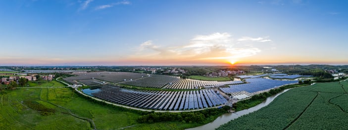 solar-power-plant-2022-12-15-19-53-34-utc