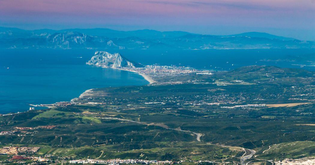 Conexión África y Europa: desafíos de un puente o túnel en Gibraltar