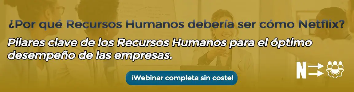 Colegas de oficina sentados en una mesa