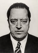 Hugo_Erfurth_-_Portrait_Ludwig_Mies_van_der_Rohe,_1934